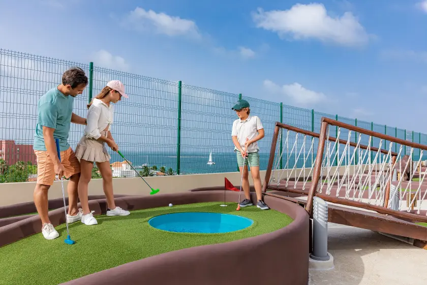 Torneo de minigolf