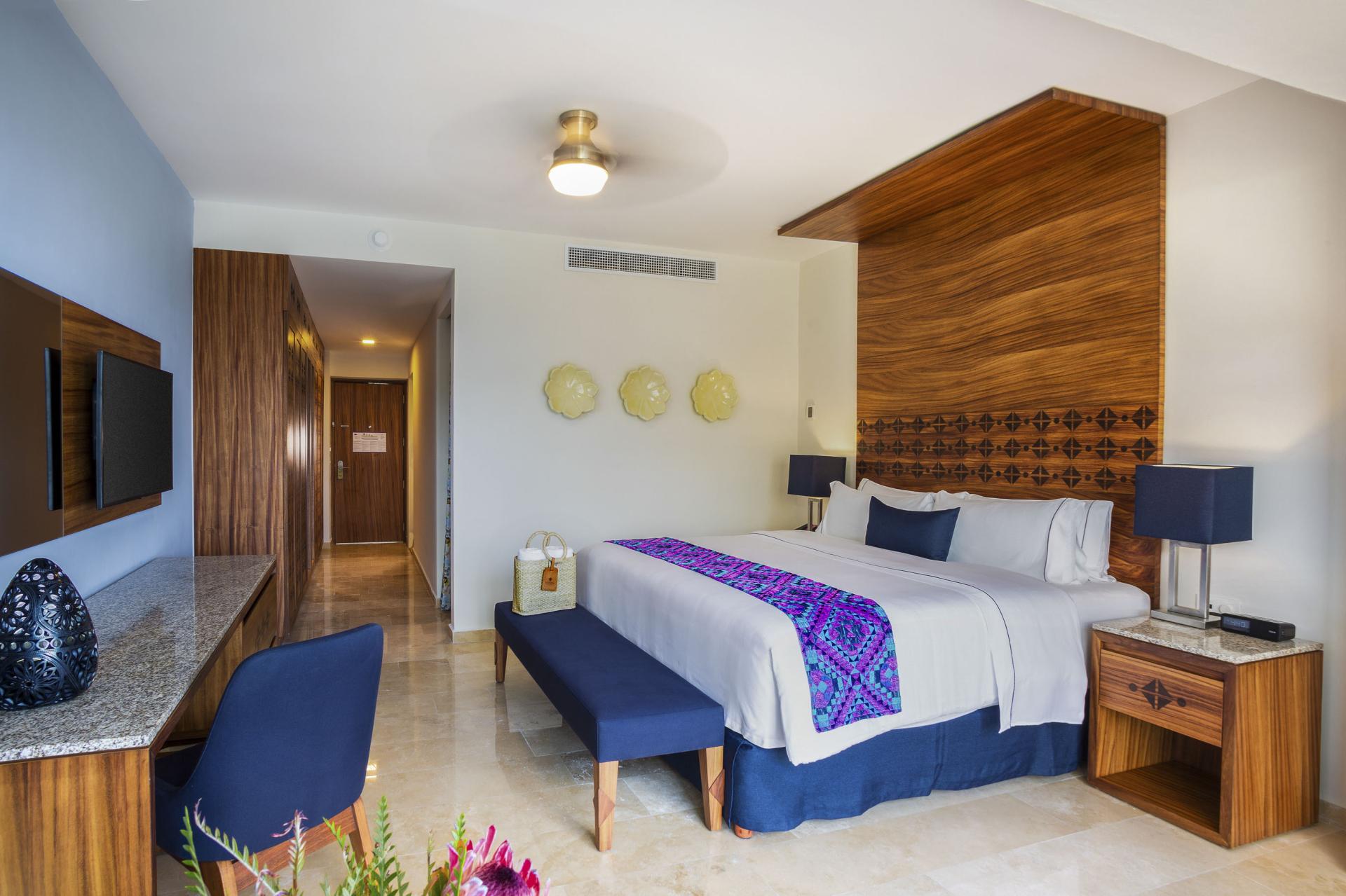 Sapphire Room 5 4